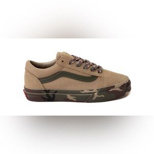 Boys Camo Vans Size 1 - never worn outside!